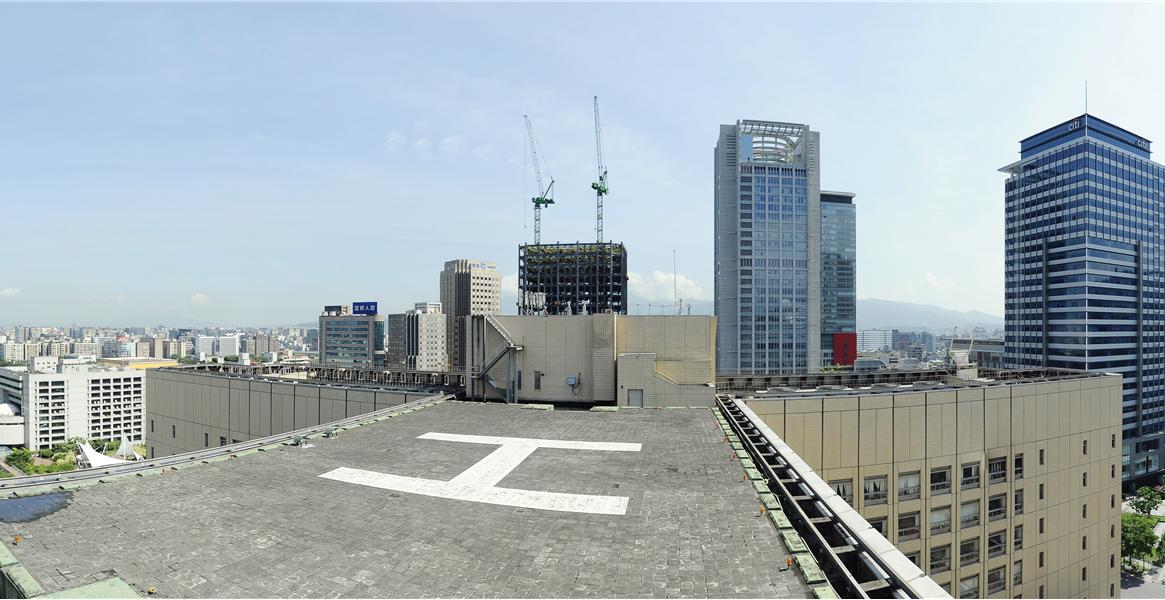 臺北市政府頂樓(停機坪)